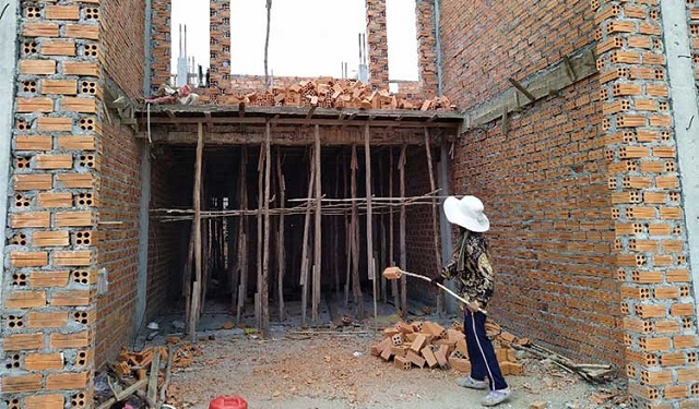 construction-worker (1).jpg